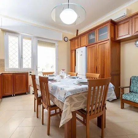 Willa Eleonora Con Piscina Fronte Mare