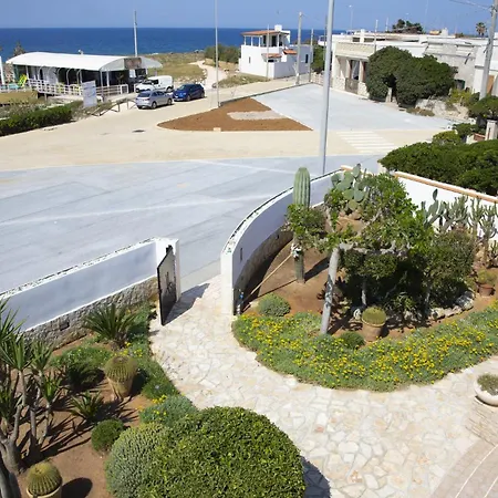 Βίλα Eleonora Con Piscina Fronte Mare *