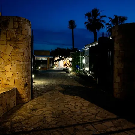 Villa Eleonora Con Piscina Fronte Mare Capilungo