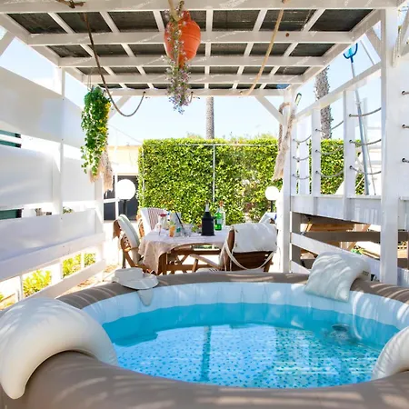 Eleonora Con Piscina Fronte Mare Villa