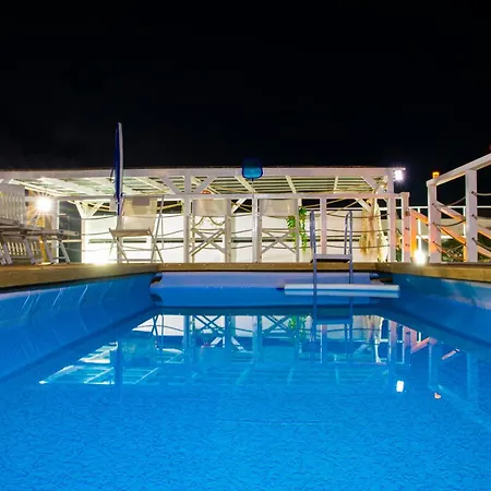 Villa Eleonora Con Piscina Fronte Mare Capilungo