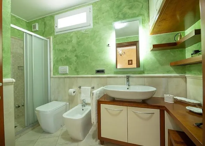 Eleonora Con Piscina Fronte Mare Villa *